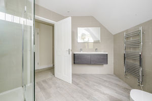 Photo 16- click for photo gallery